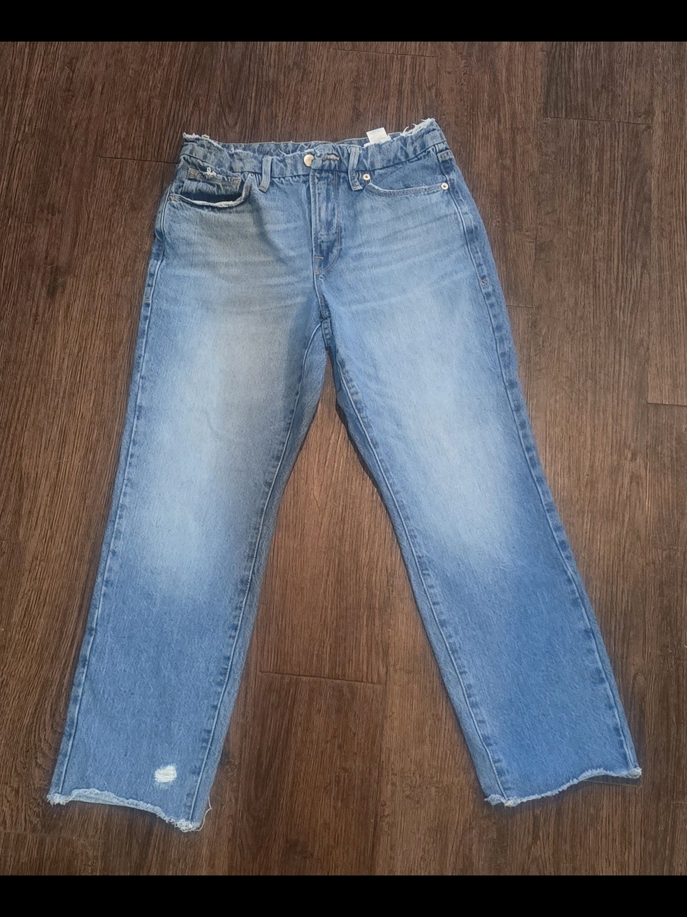 Good American Medium Blue Denim Jeans with Frayed Waist Detail
